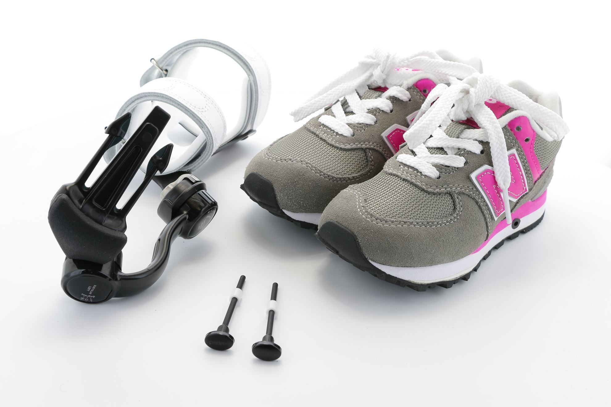 Ambulatory ADM, Unilateral incl. adapted footwear (pair)